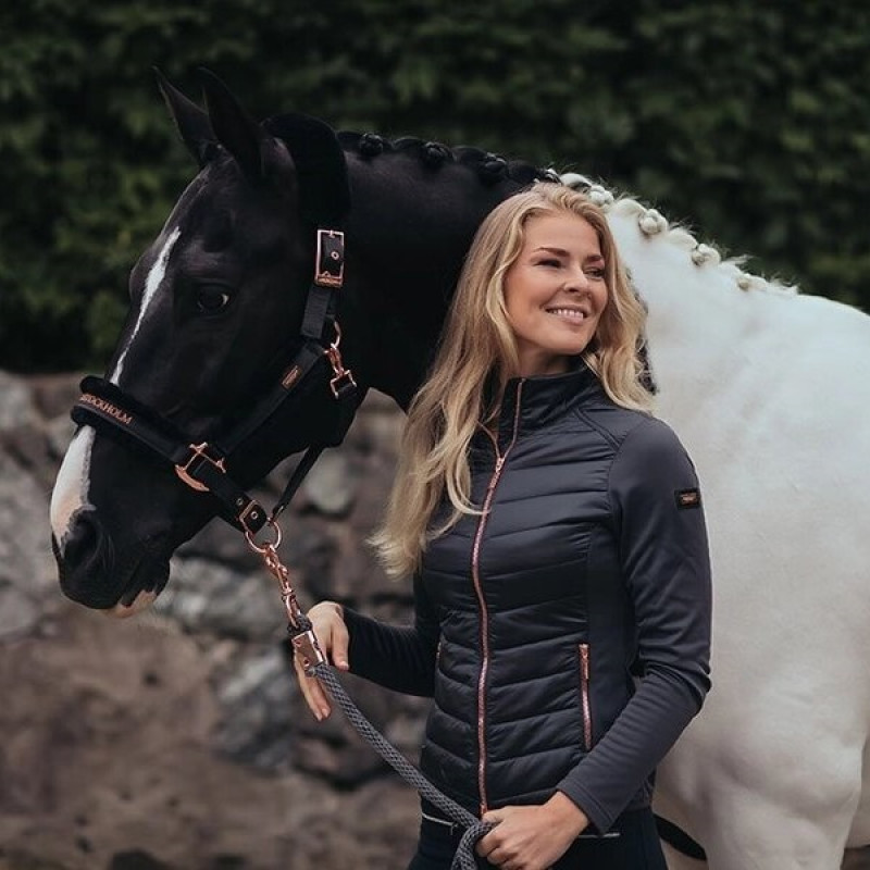 Недоуздок меховый с чомбуром Dark Sky, Equestrian Stockholm